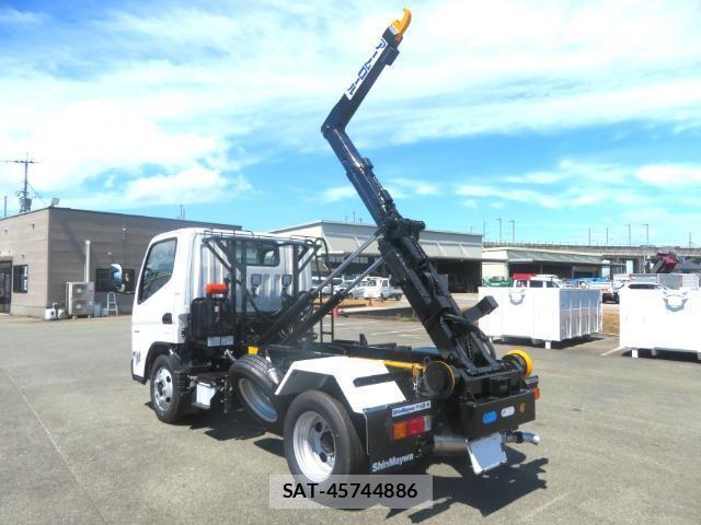 MITSUBISHI FUSO CANTER 2026-08 8727413-12