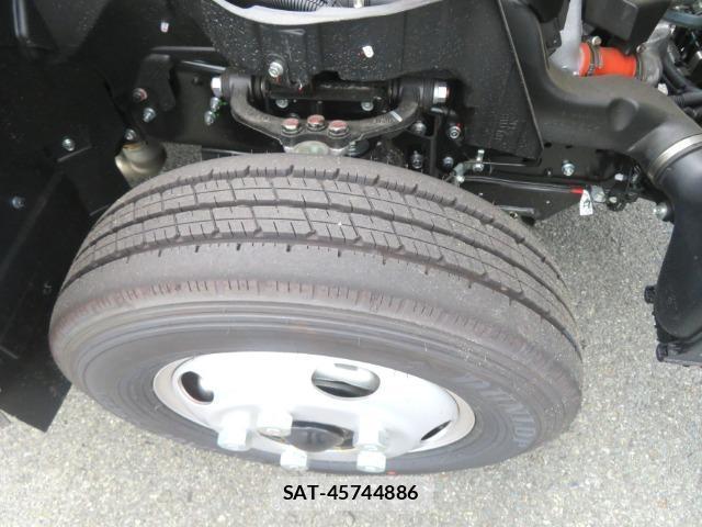 MITSUBISHI FUSO CANTER 2026-08 8727413-7