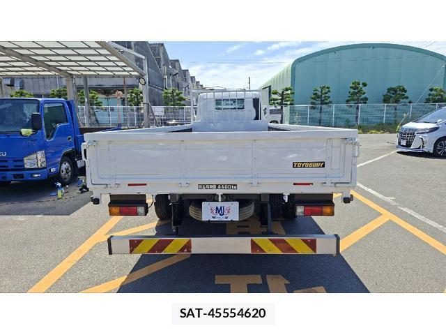 MITSUBISHI FUSO CANTER 2018-06 8727825-15