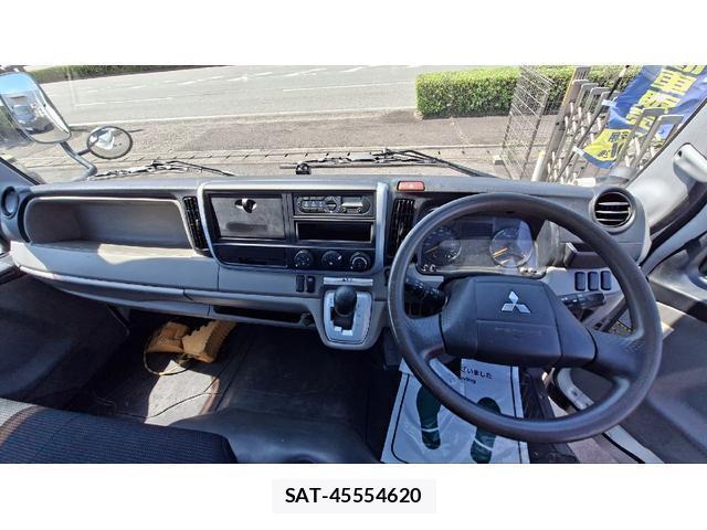 MITSUBISHI FUSO CANTER 2018-06 8727825-2