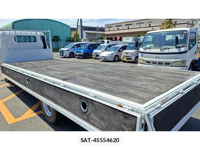 MITSUBISHI FUSO CANTER 2018-06 8727825-5