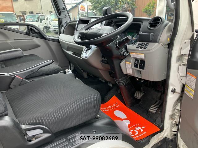 MITSUBISHI FUSO CANTER 2023-08 8731268-4