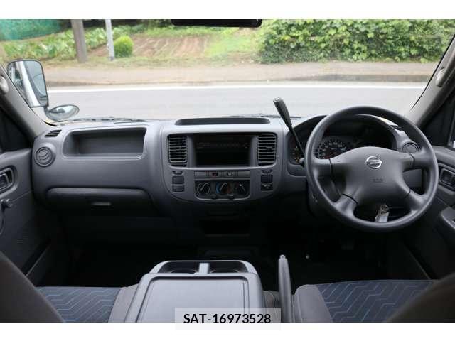 Nissan Caravan 2003-09 8725833-18