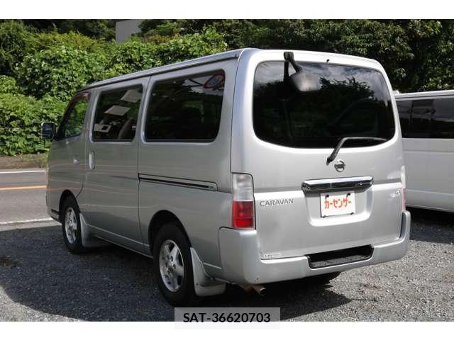 Nissan Caravan 2007-03 8725835-10