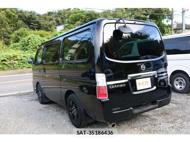 Nissan Caravan 2010-09 8725836-10