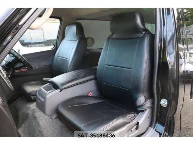 Nissan Caravan 2010-09 8725836-17