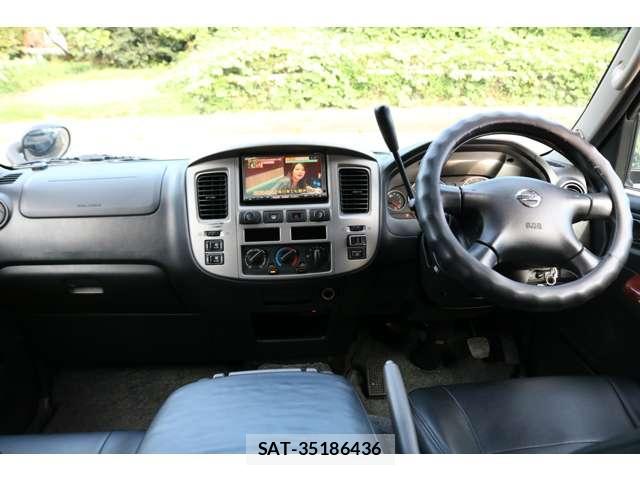 Nissan Caravan 2010-09 8725836-18