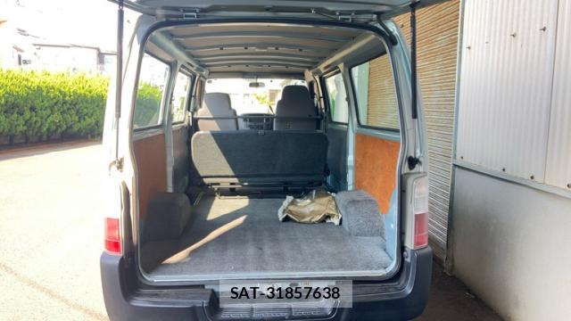 Nissan Caravan 2003-10 8727309-12