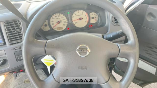 Nissan Caravan 2003-10 8727309-15