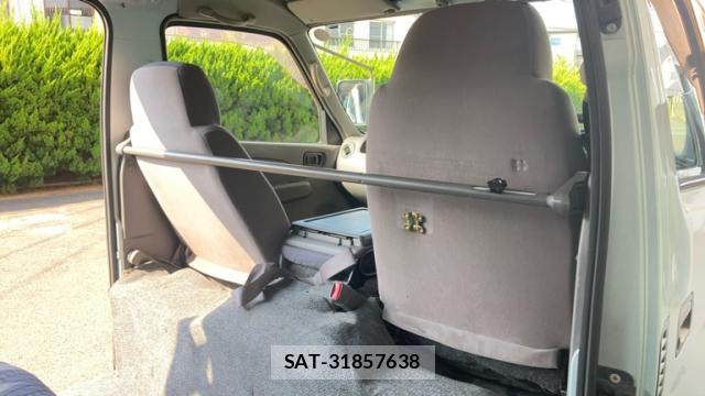 Nissan Caravan 2003-10 8727309-7