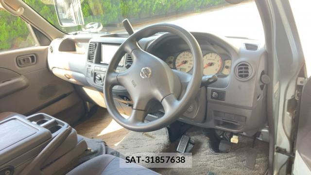 Nissan Caravan 2003-10 8727309-8