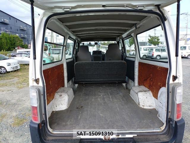 Nissan Caravan 2006-02 8727440-5