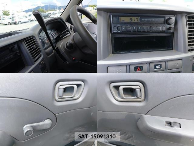 Nissan Caravan 2006-02 8727440-8