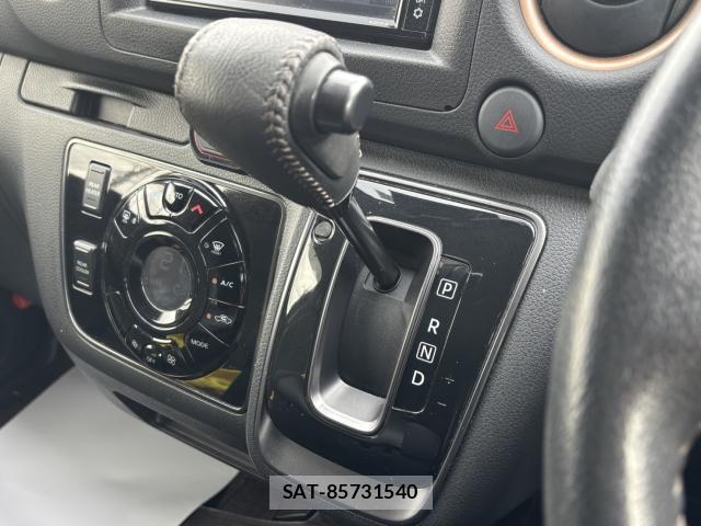 Nissan Caravan 2021-11 8730177-7