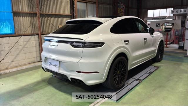 Porsche CAYENNE 2022-03 8729623-13