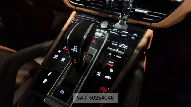 Porsche CAYENNE 2022-03 8729623-14