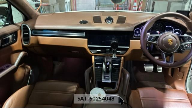 Porsche CAYENNE 2022-03 8729623-2