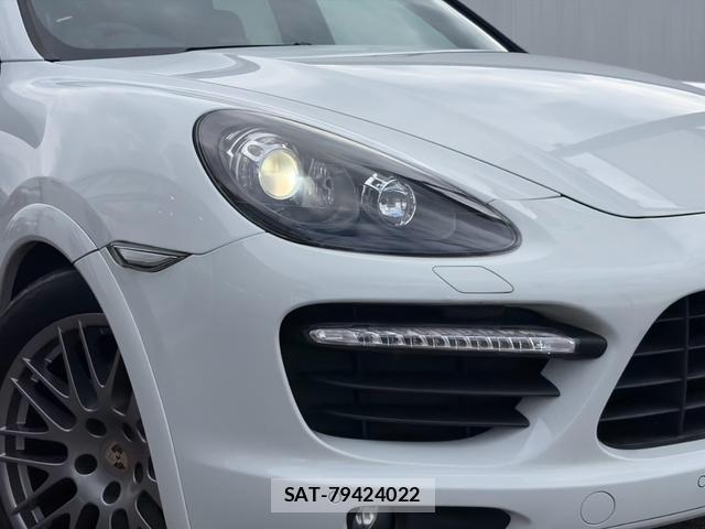 Porsche CAYENNE 2012-12 8726103-11
