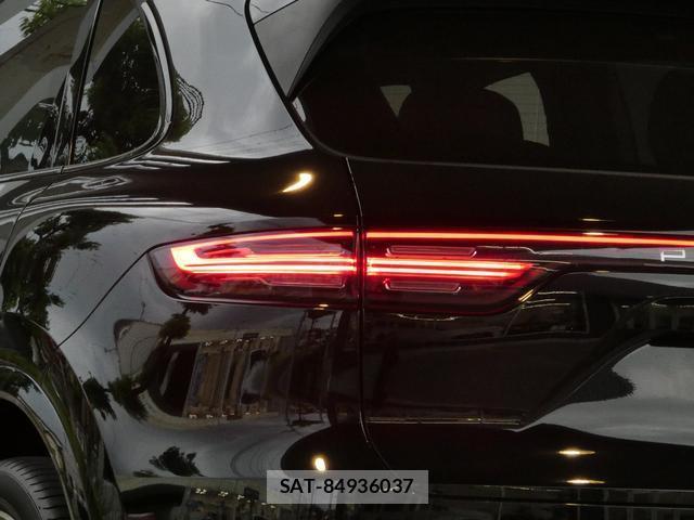Porsche CAYENNE 2019-06 8726827-3