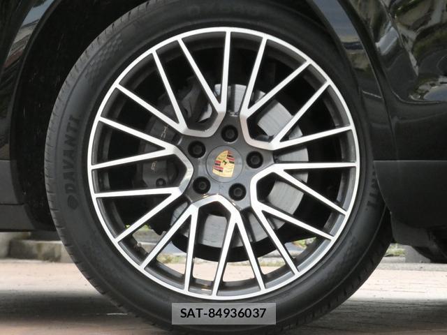 Porsche CAYENNE 2019-06 8726827-5