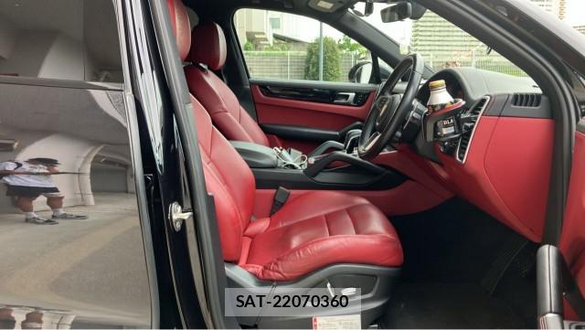 Porsche CAYENNE 2019-04 8729573-5