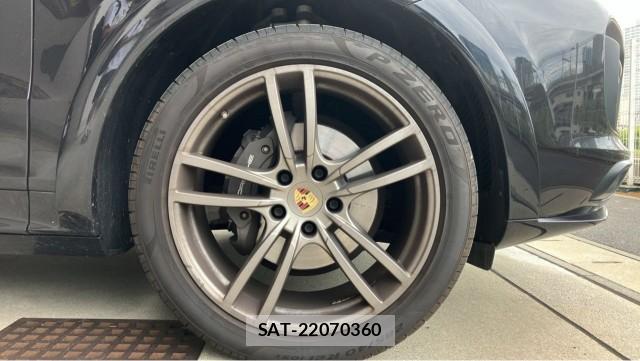 Porsche CAYENNE 2019-04 8729573-8