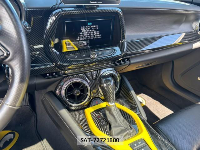 Chevrolet CAMARO 2017-11 8728608-17