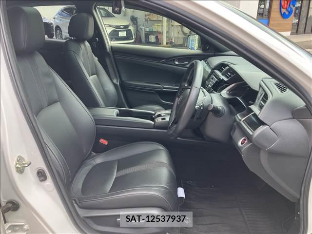 Honda CIVIC 2021-03 8726046-10