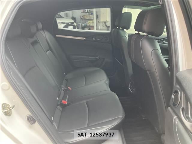 Honda CIVIC 2021-03 8726046-11