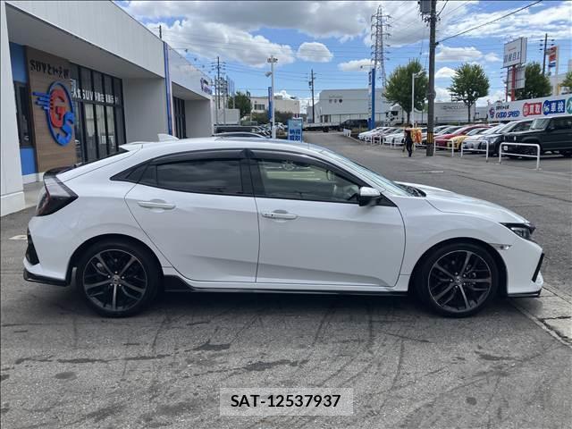 Honda CIVIC 2021-03 8726046-17