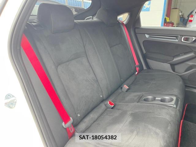 Honda CIVIC 2025-06 8727962-9