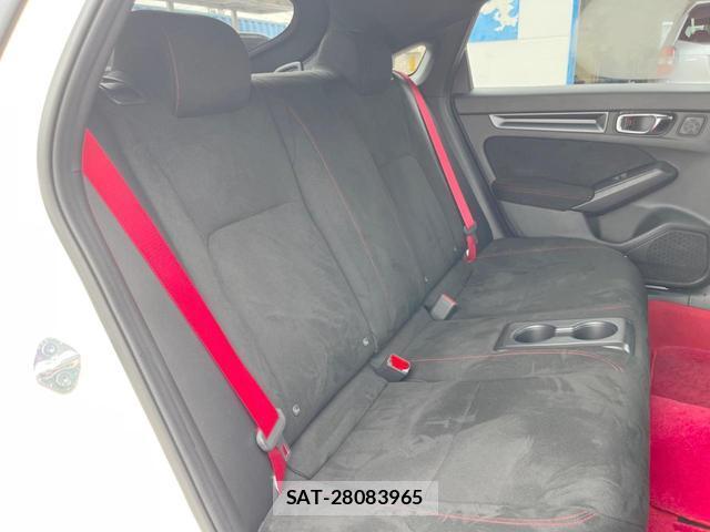Honda CIVIC 2023-11 8727963-9