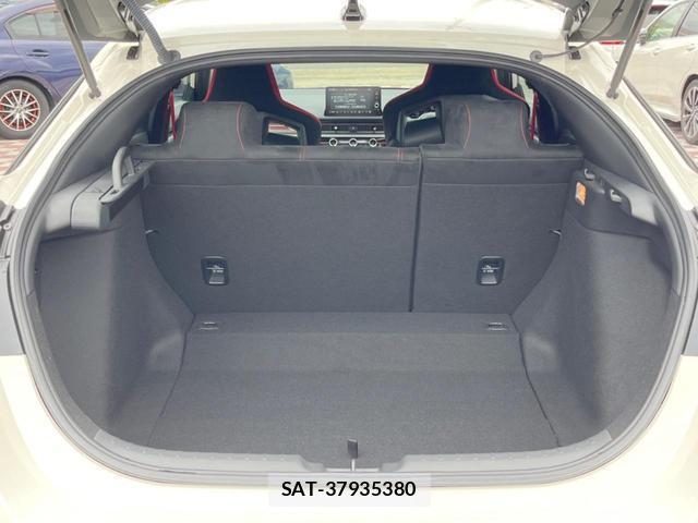 Honda CIVIC 2024-03 8727966-10