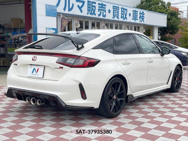 Honda CIVIC 2024-03 8727966-16
