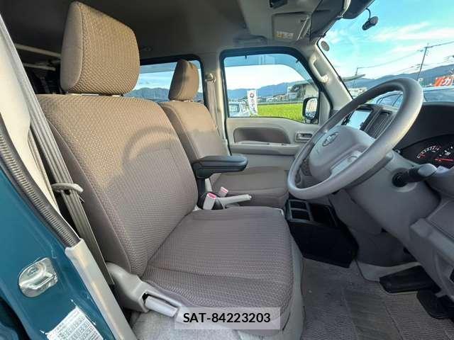 Nissan CLIPPER VAN 2024-09 8730334-9