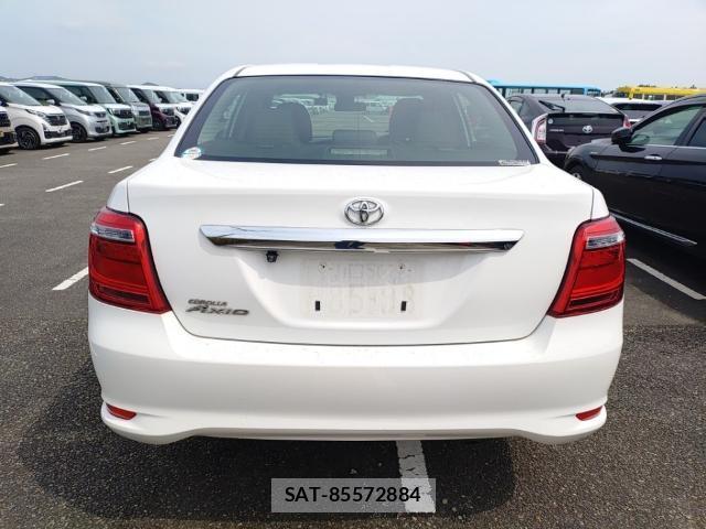 Toyota COROLLA AXIO 2021-08 8725904-1