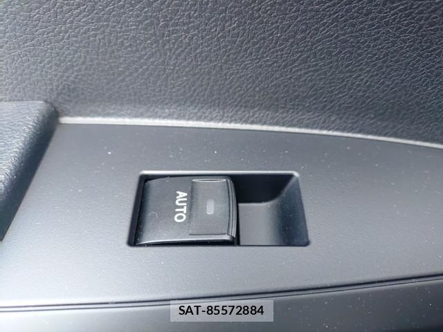 Toyota COROLLA AXIO 2021-08 8725904-12
