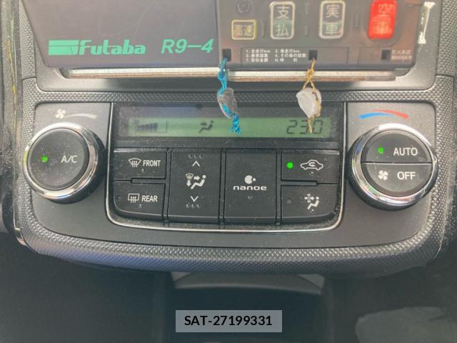 Toyota COROLLA AXIO 2016-12 8727211-16