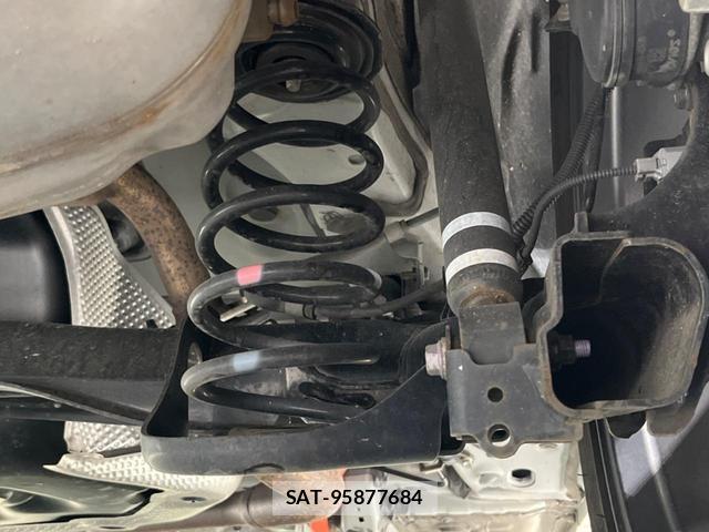 Toyota COROLLA CROSS 2024-04 8727247-19