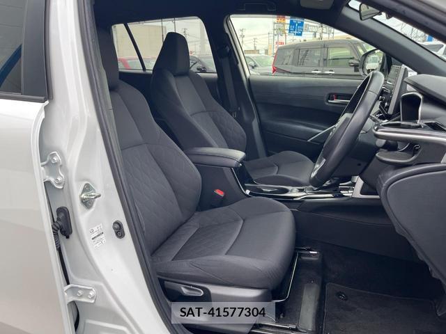 Toyota COROLLA CROSS 2023-10 8728688-7