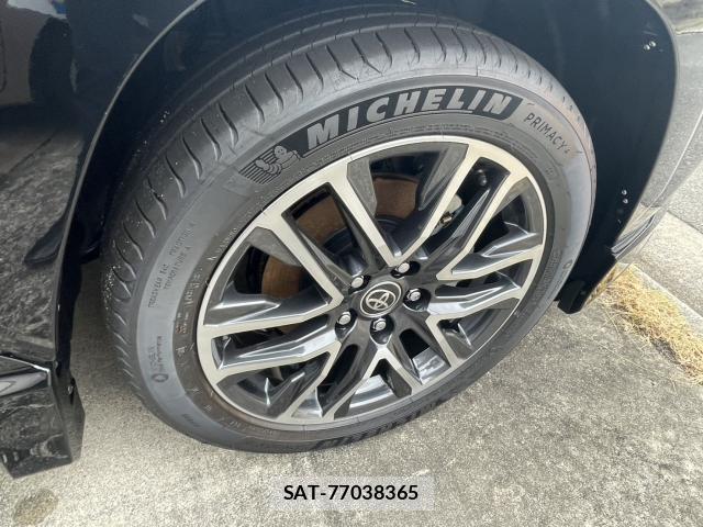 Toyota COROLLA CROSS 2026-03 8729905-9