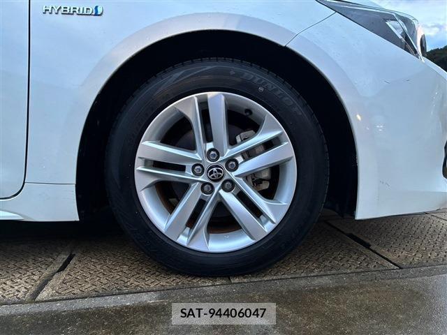 Toyota COROLLA SPORT 2018-12 8728320-12