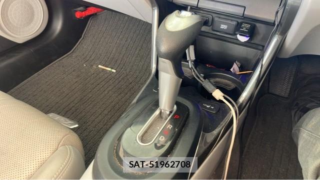Honda CR-Z 2010-06 8729625-14