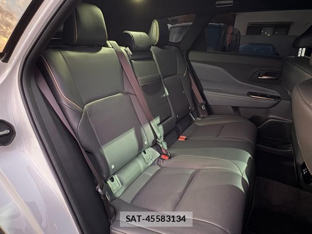 Toyota CROWN ESTATE 2025-07 8728140-13