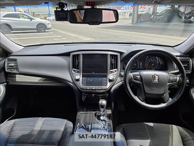 Toyota CROWN HYBRID 2015-03 8726051-1