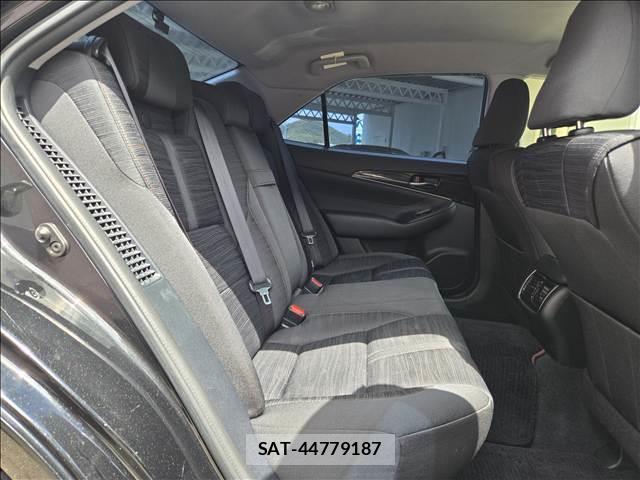 Toyota CROWN HYBRID 2015-03 8726051-11