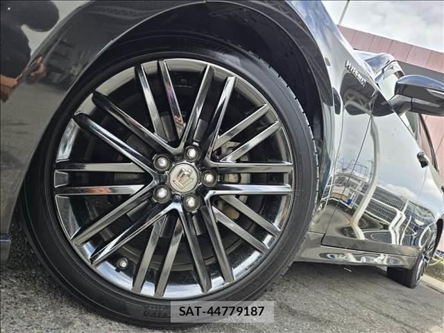 Toyota CROWN HYBRID 2015-03 8726051-18