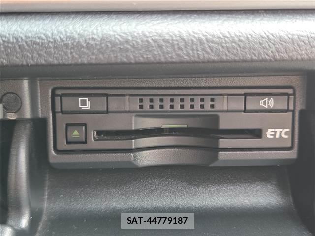 Toyota CROWN HYBRID 2015-03 8726051-5