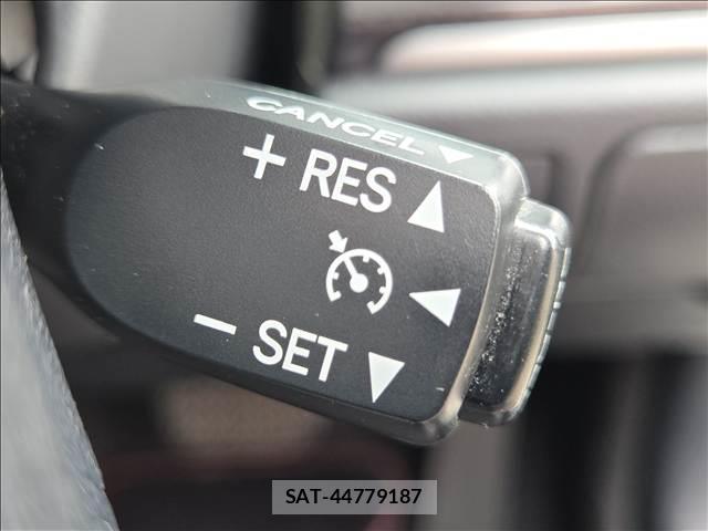 Toyota CROWN HYBRID 2015-03 8726051-6