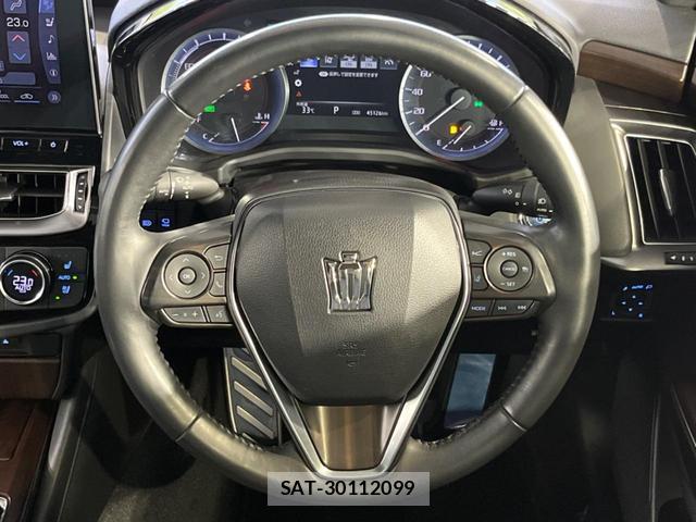 Toyota CROWN HYBRID 2021-06 8726777-11